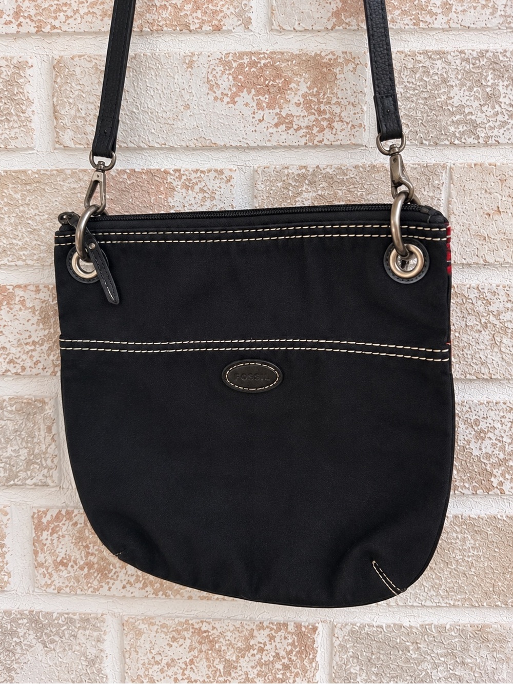 Fossil Georgia Bulldogs Black Red Adjustable Crossbody Bag Purse Y2K Nostalgia - Picture 3 of 5